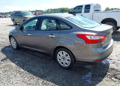 2012 Ford Focus Se z USA, uszkodzony, nr VIN 1FAHP3F27CL455865